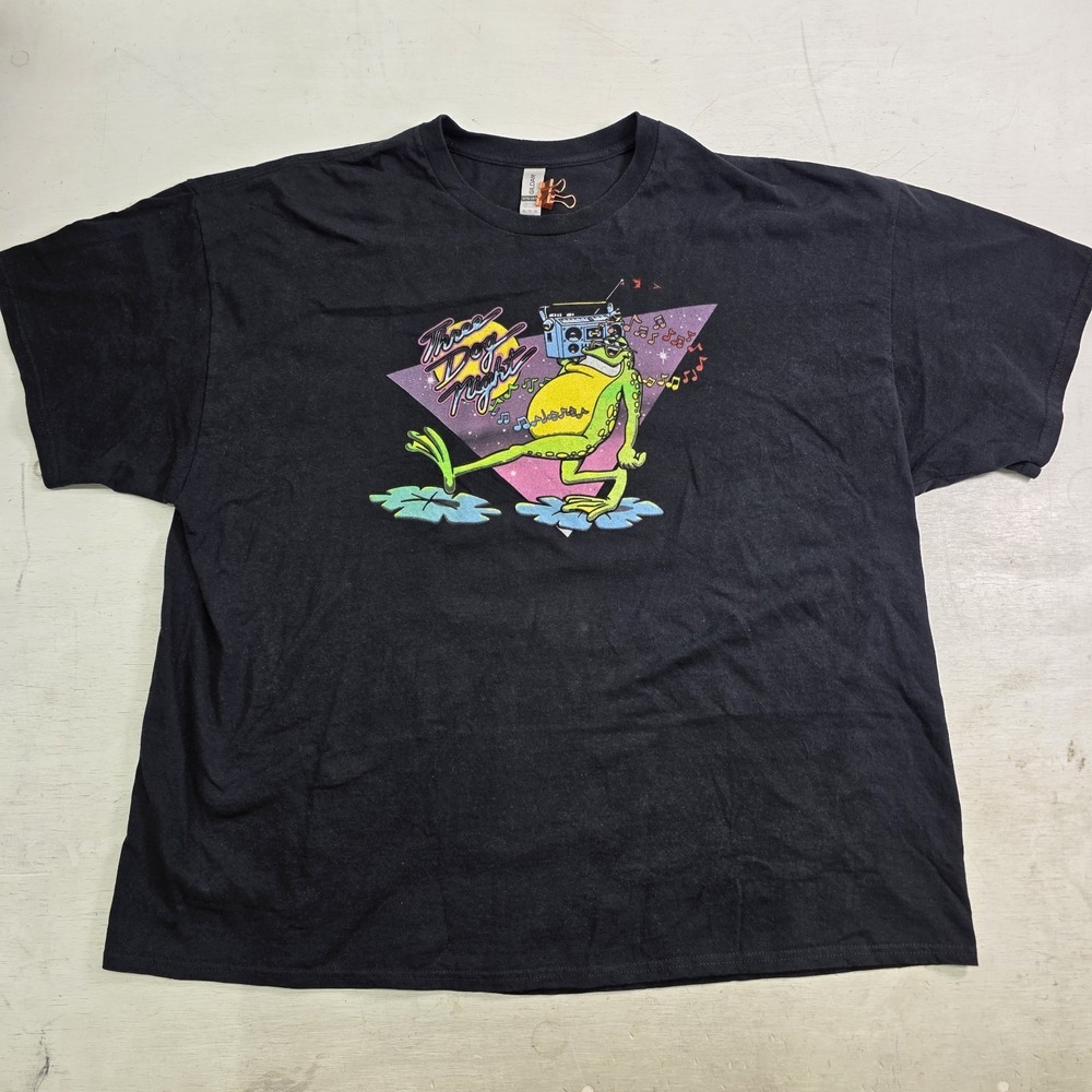 Three Dog Night Band 2023 Tour Concert T-Shirt 3XL Frog Boombox Graphic Gildan